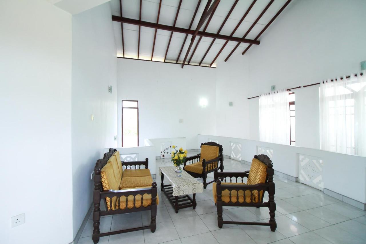 أوسويتاكياوت Hotel By The C المظهر الخارجي الصورة